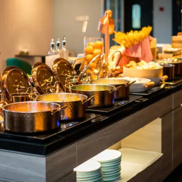 Deluxe Signature Buffet
